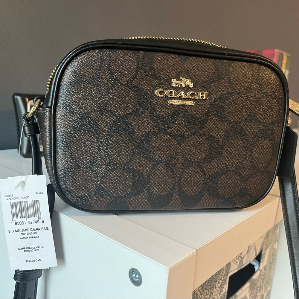 BNWT Coach camera bag